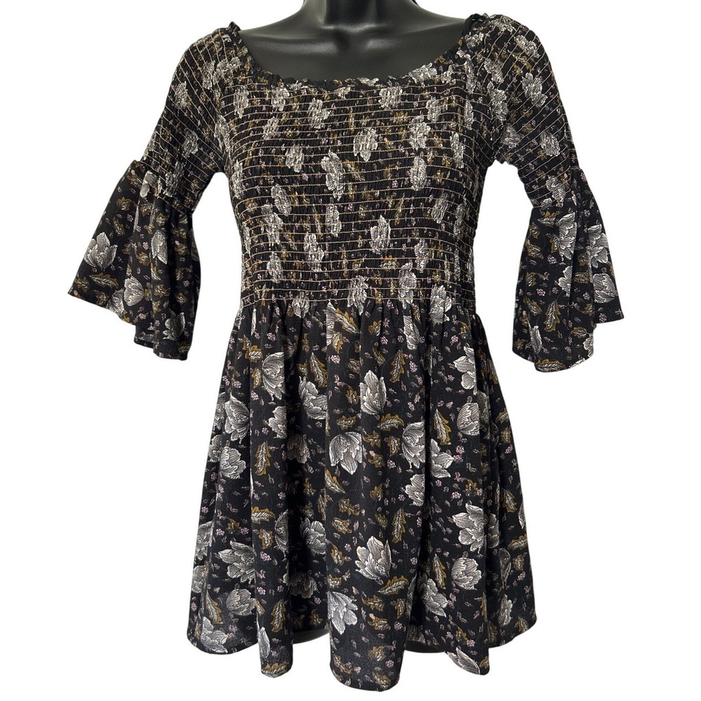 Easel Black Floral Smocked Bell Sleeve Mini Dress Small Boho Square Neck ET21071